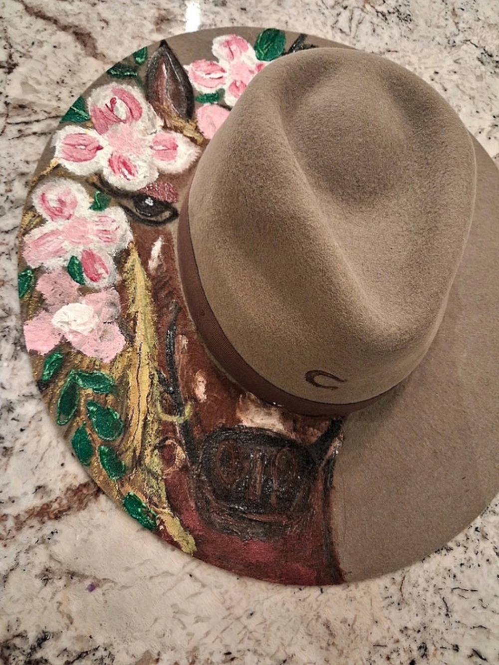 Cavender's Horse Painted Felt Hat Size Large